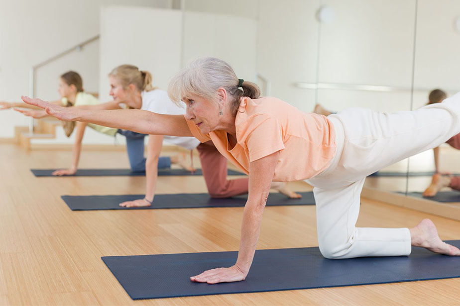 Yoga-Übungen für ältere Menschen
